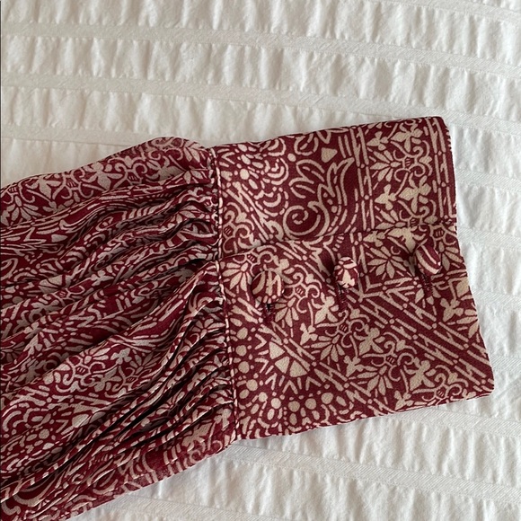 Sezane burgundy pleated dress - Picture 5 of 9